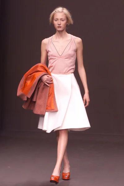 Look 17